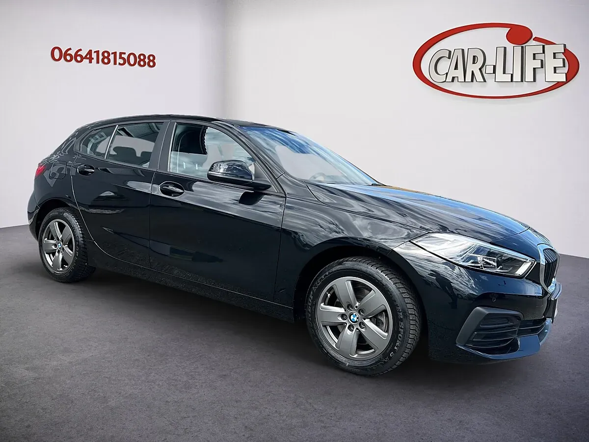BMW 1 Series 2023 photo 2