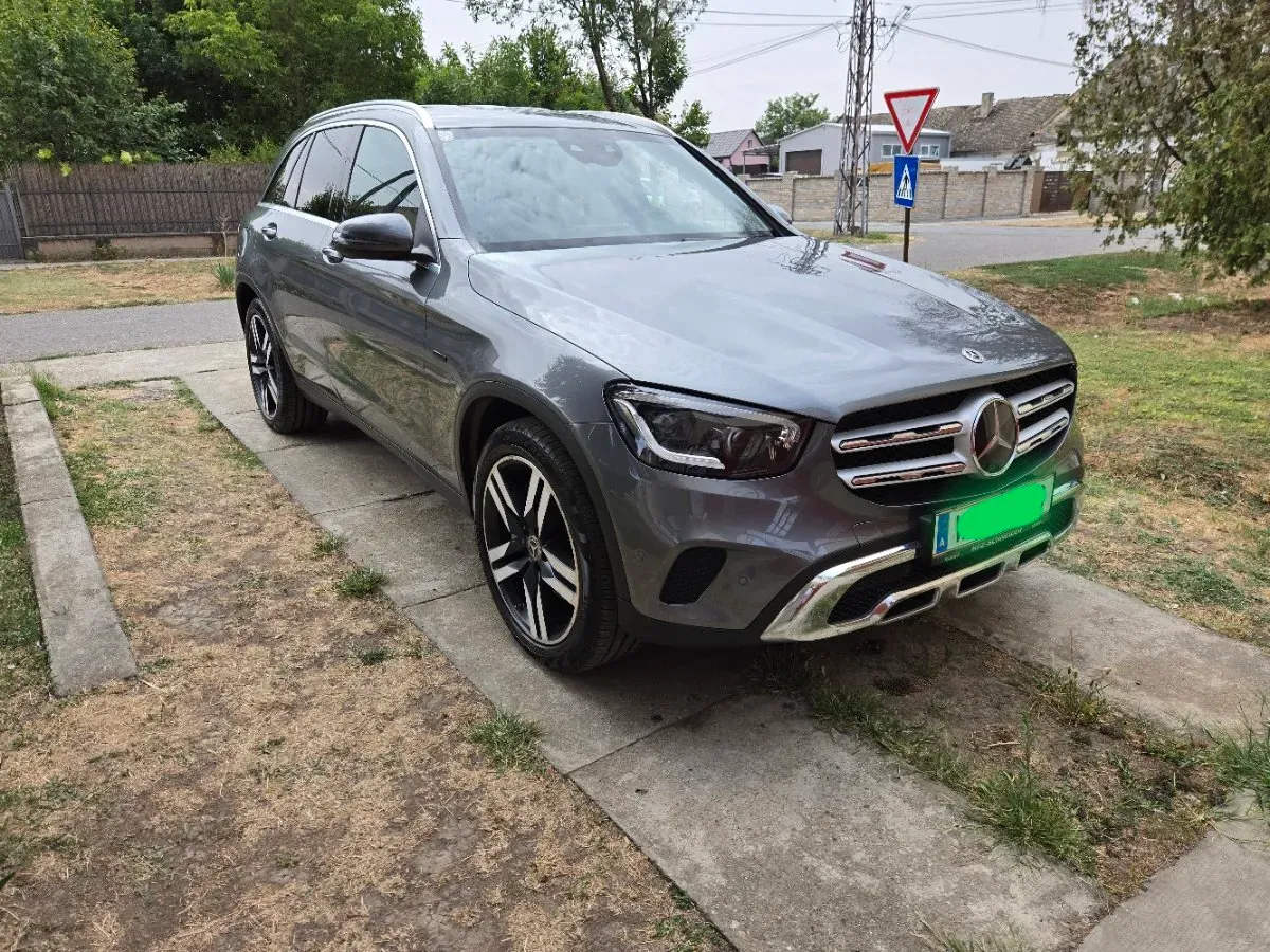Mercedes-Benz Glc-Class 2020 photo 3