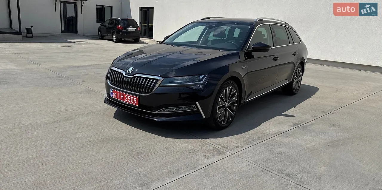 Skoda Superb 2022 photo 3