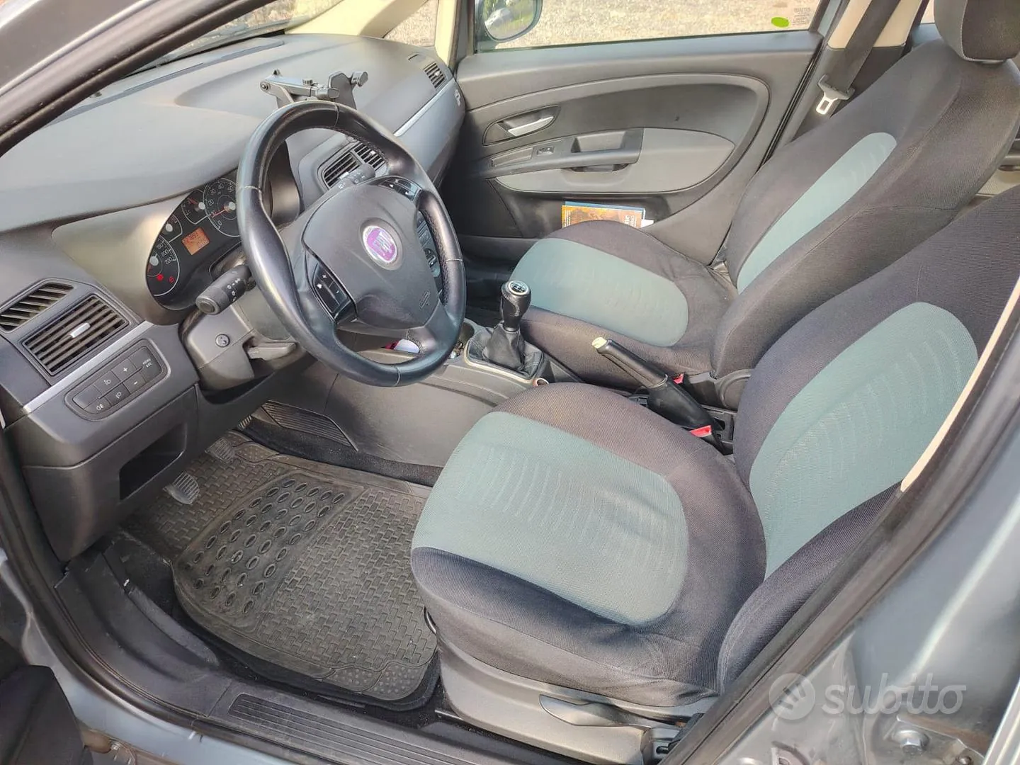 Fiat Grande Punto 2008 photo 3