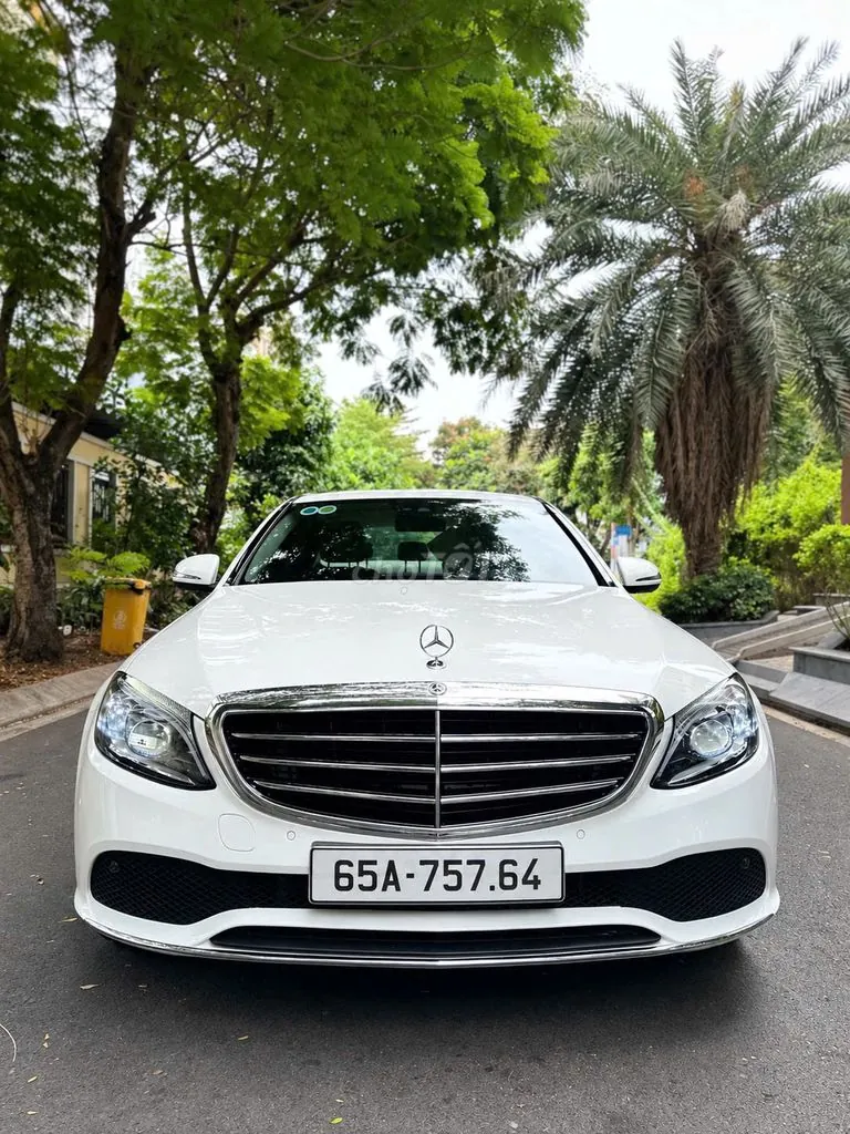 Mercedes-Benz C-Class 2021 photo 2