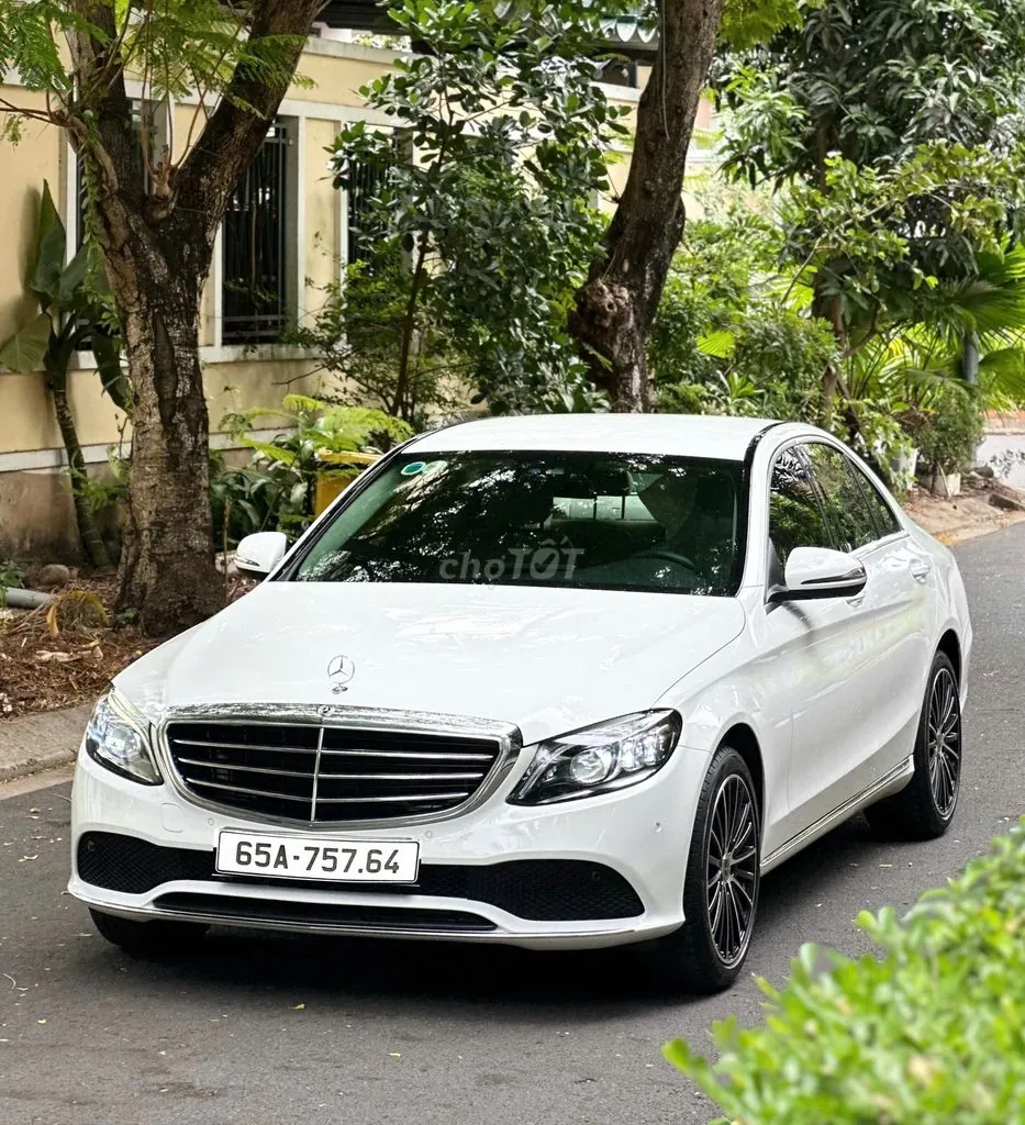 Mercedes-Benz C-Class 2021 photo 3
