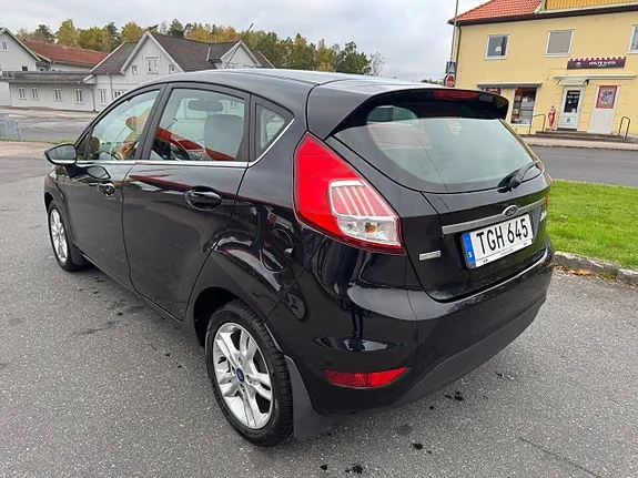 Ford Fiesta 2016 photo 4