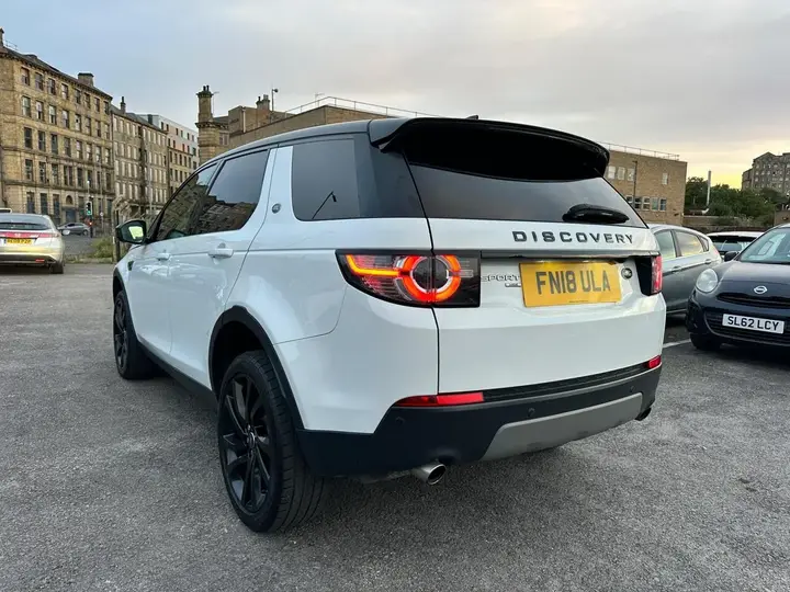 Land Rover Discovery Sport 2018 photo 5