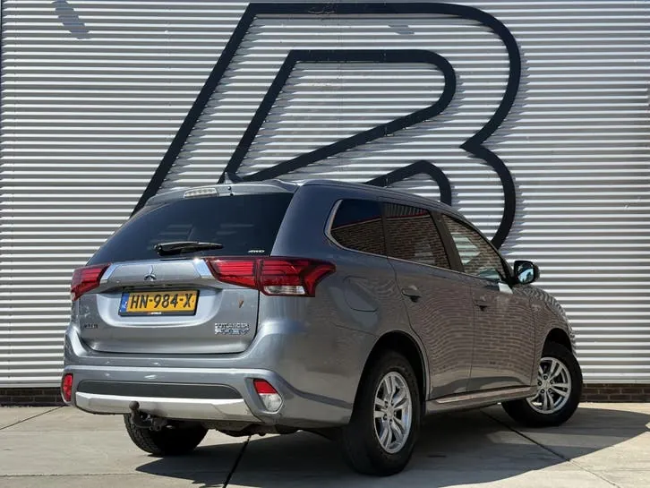 Mitsubishi Outlander 2015 photo 3