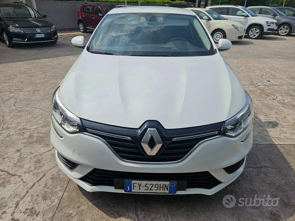 Renault Megane 2019 photo 3
