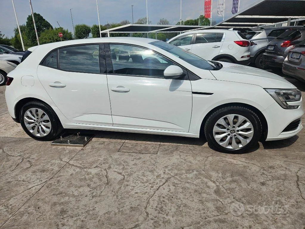 Renault Megane 2019 photo 4