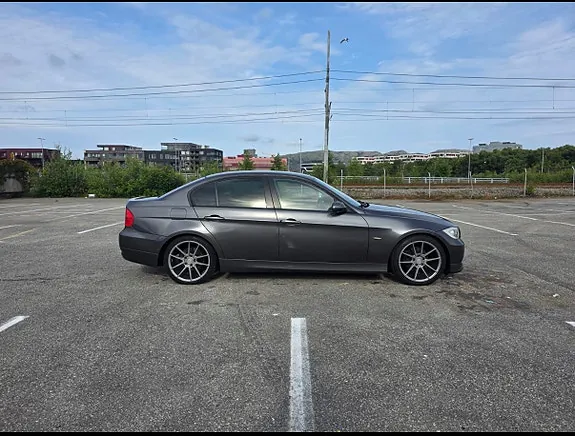 BMW 316I 2008 photo 4