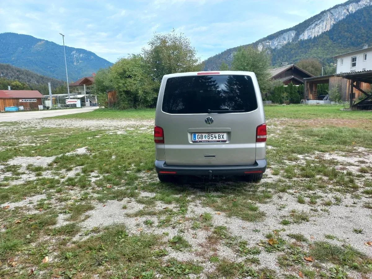Volkswagen Multivan 2013 photo 3