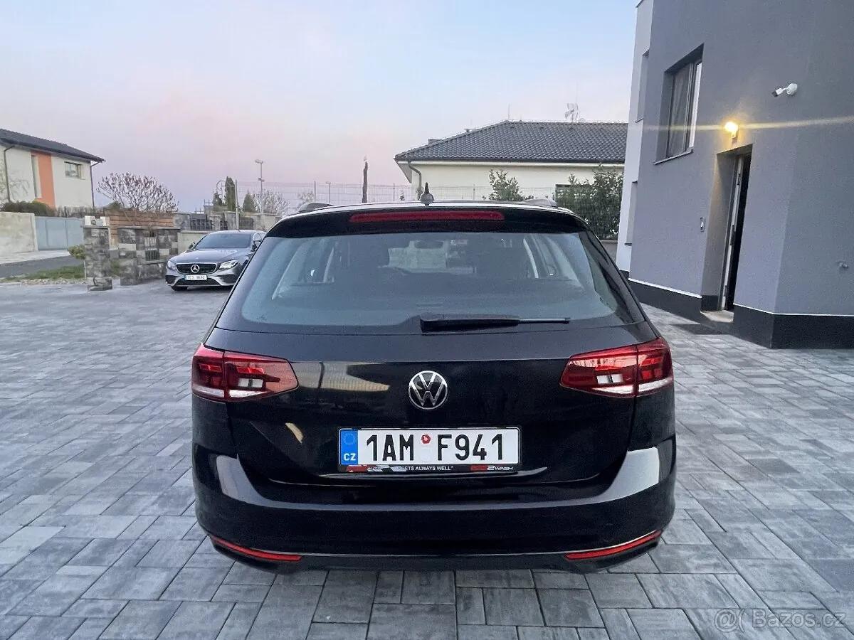 Volkswagen Passat 2023 photo 3