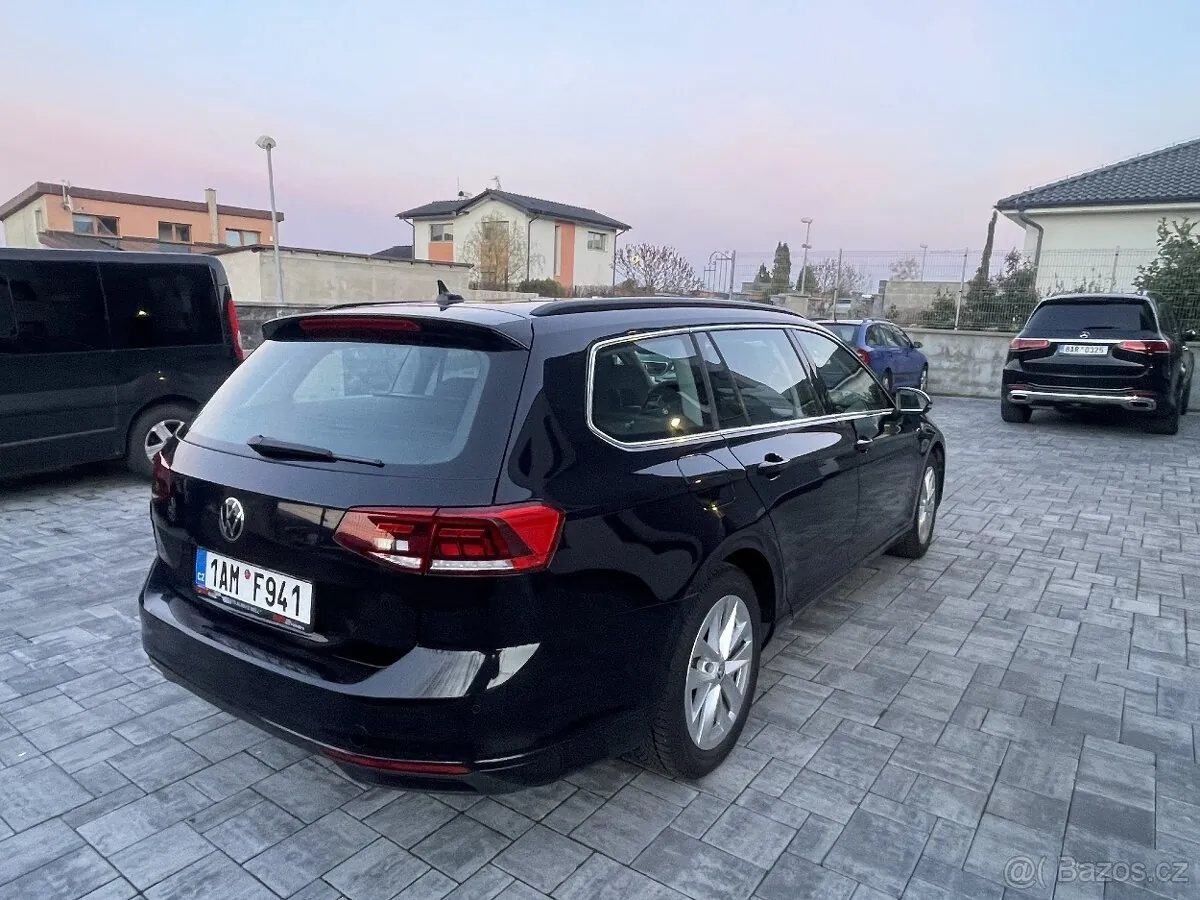 Volkswagen Passat 2023 photo 4