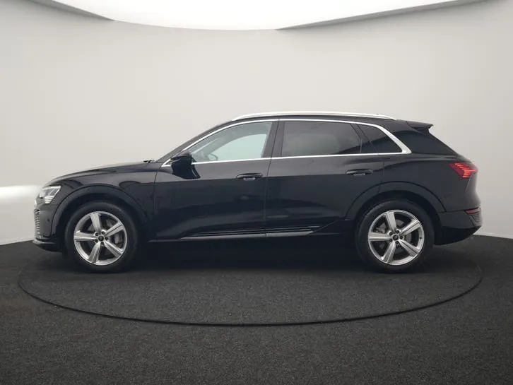 Audi Q8 E-Tron 2024 photo 2
