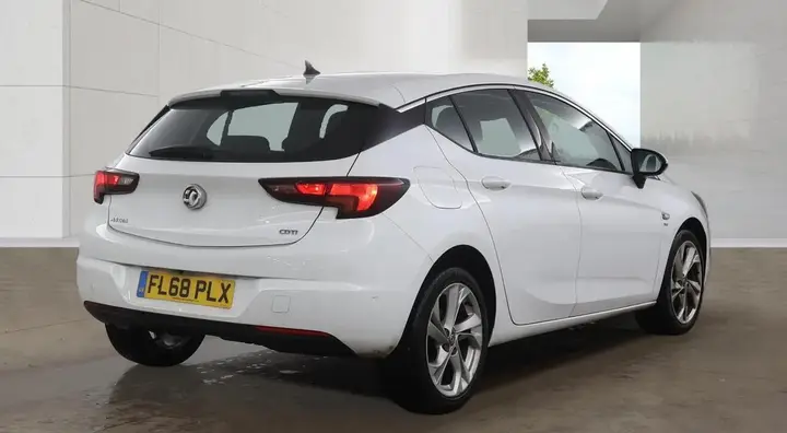 Vauxhall Astra 2018 photo 4