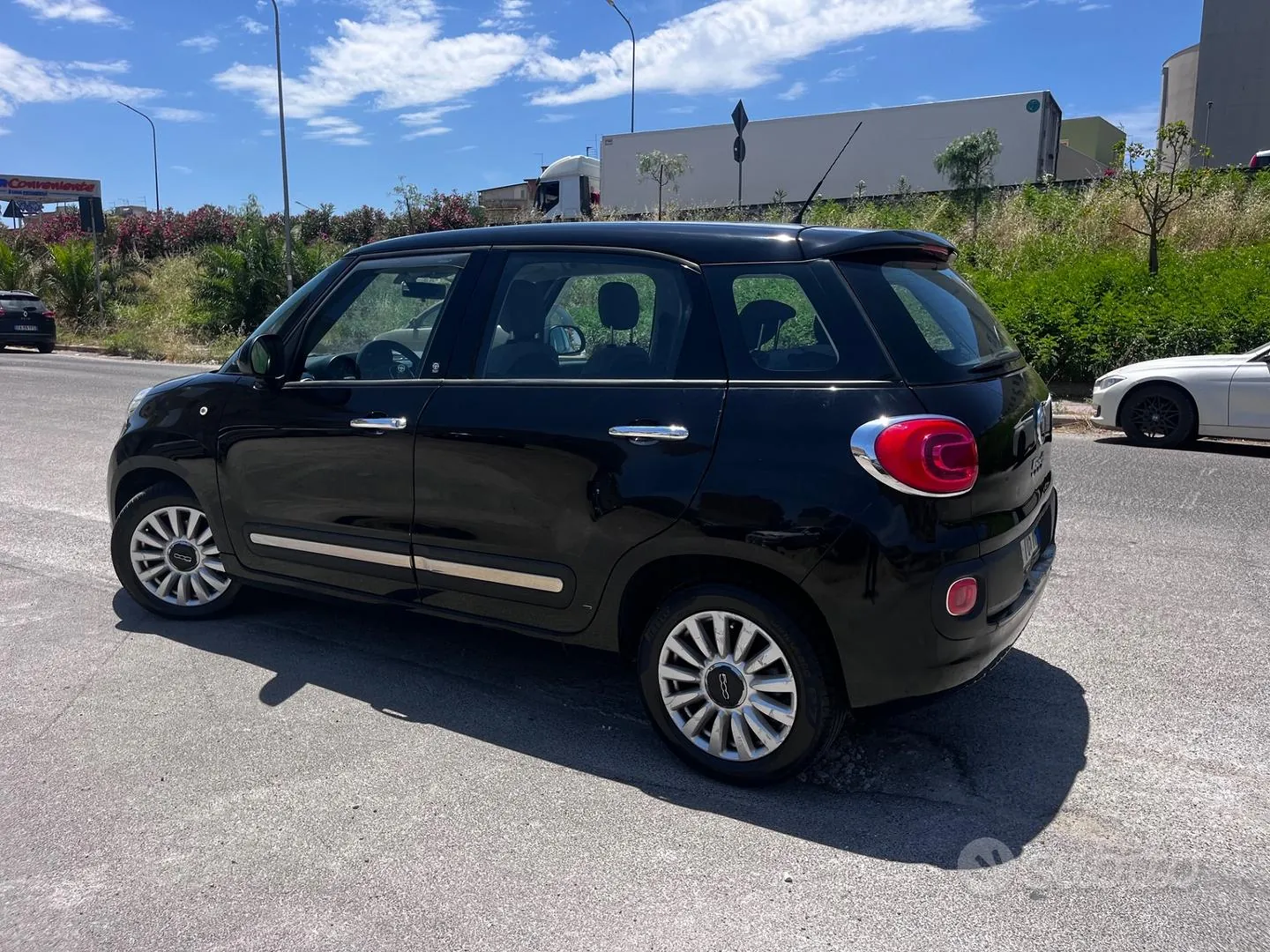 Fiat 500L 2014 photo 4