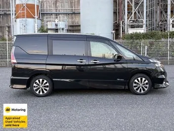 Nissan Serena 2016 photo 4