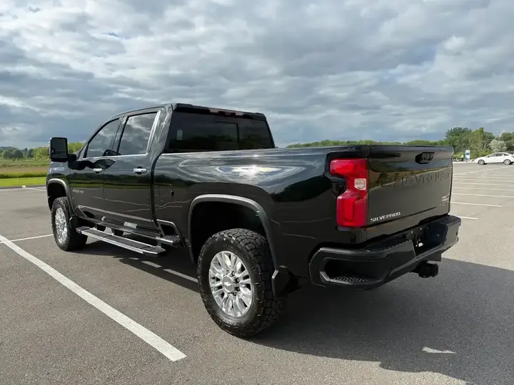 Chevrolet Silverado 2500 2020 photo 2