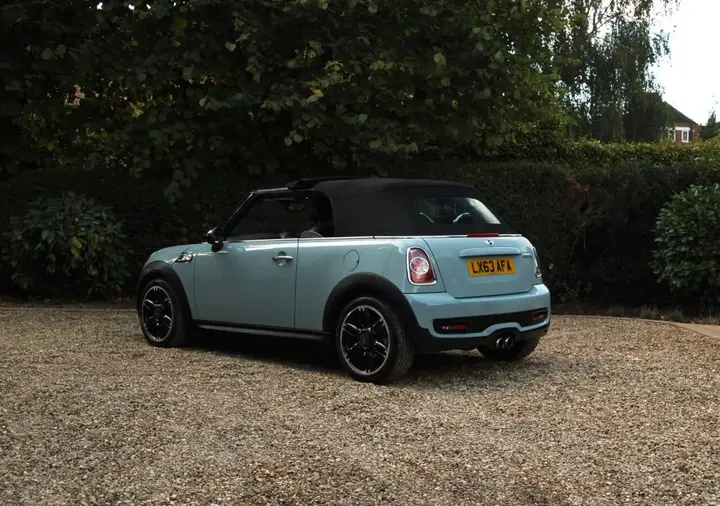 Mini Convertible 2013 photo 5