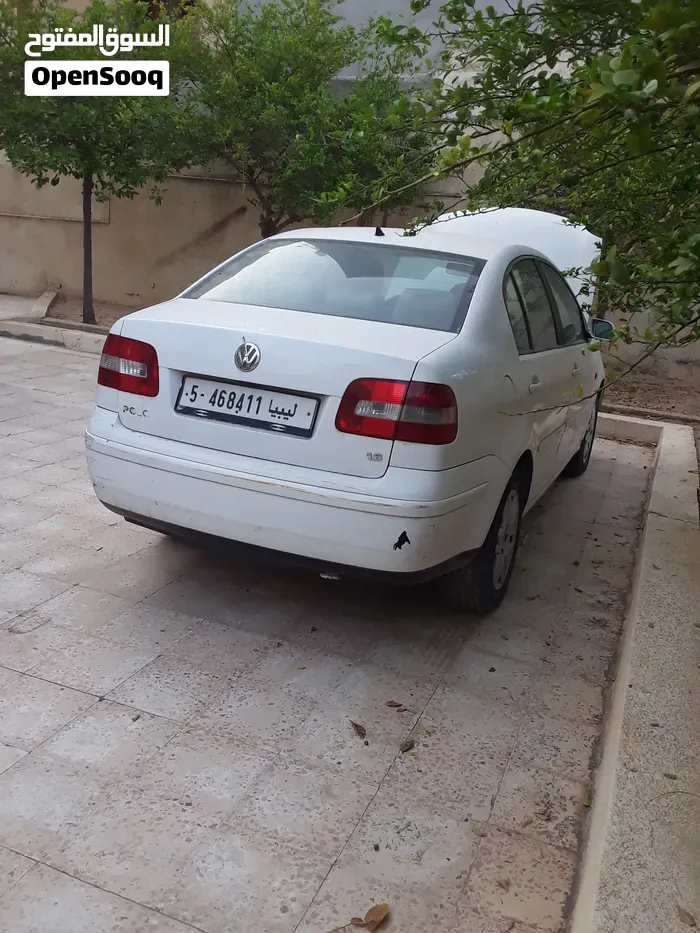 Volkswagen Polo 2005 photo 2