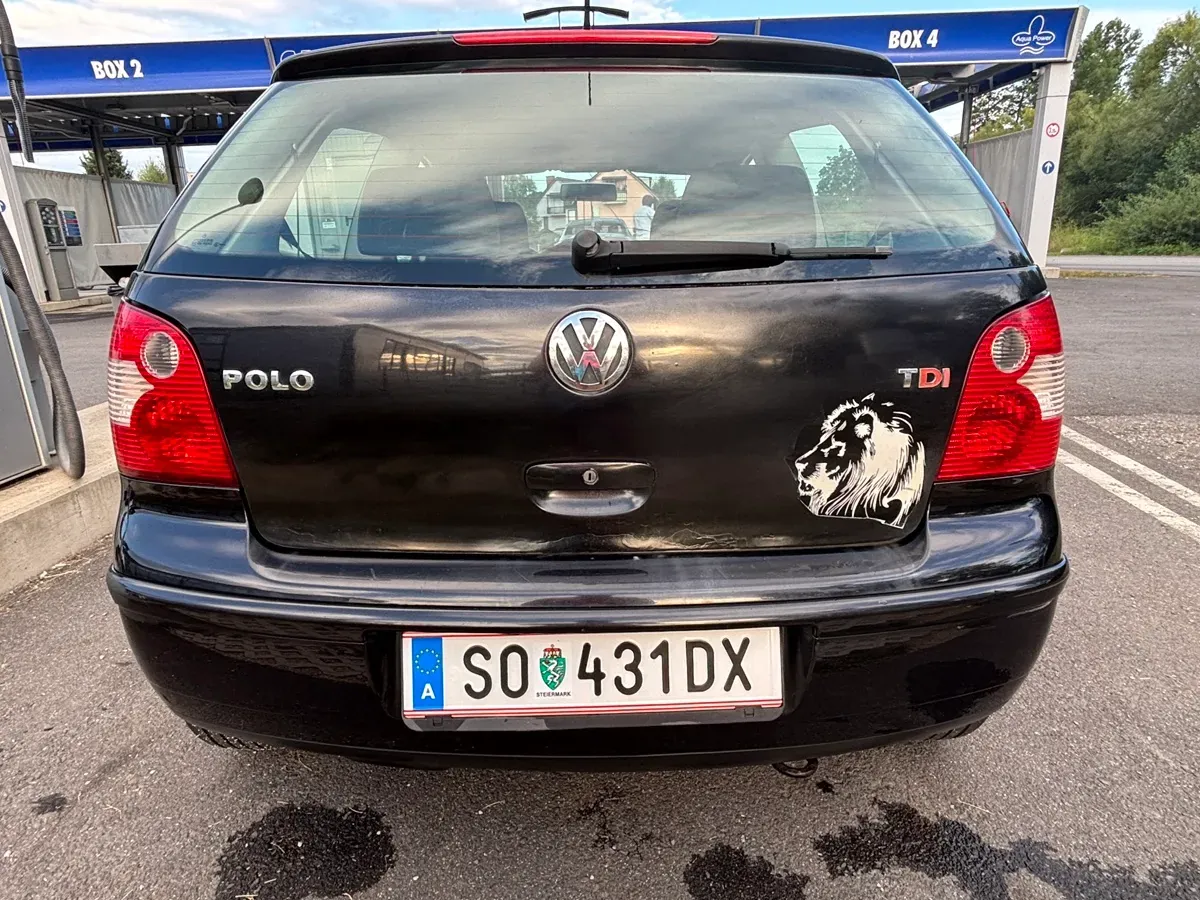 Volkswagen Polo 2003 photo 2