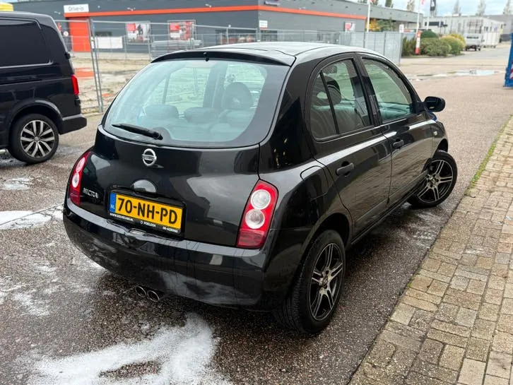 Nissan Micra 2003 photo 2