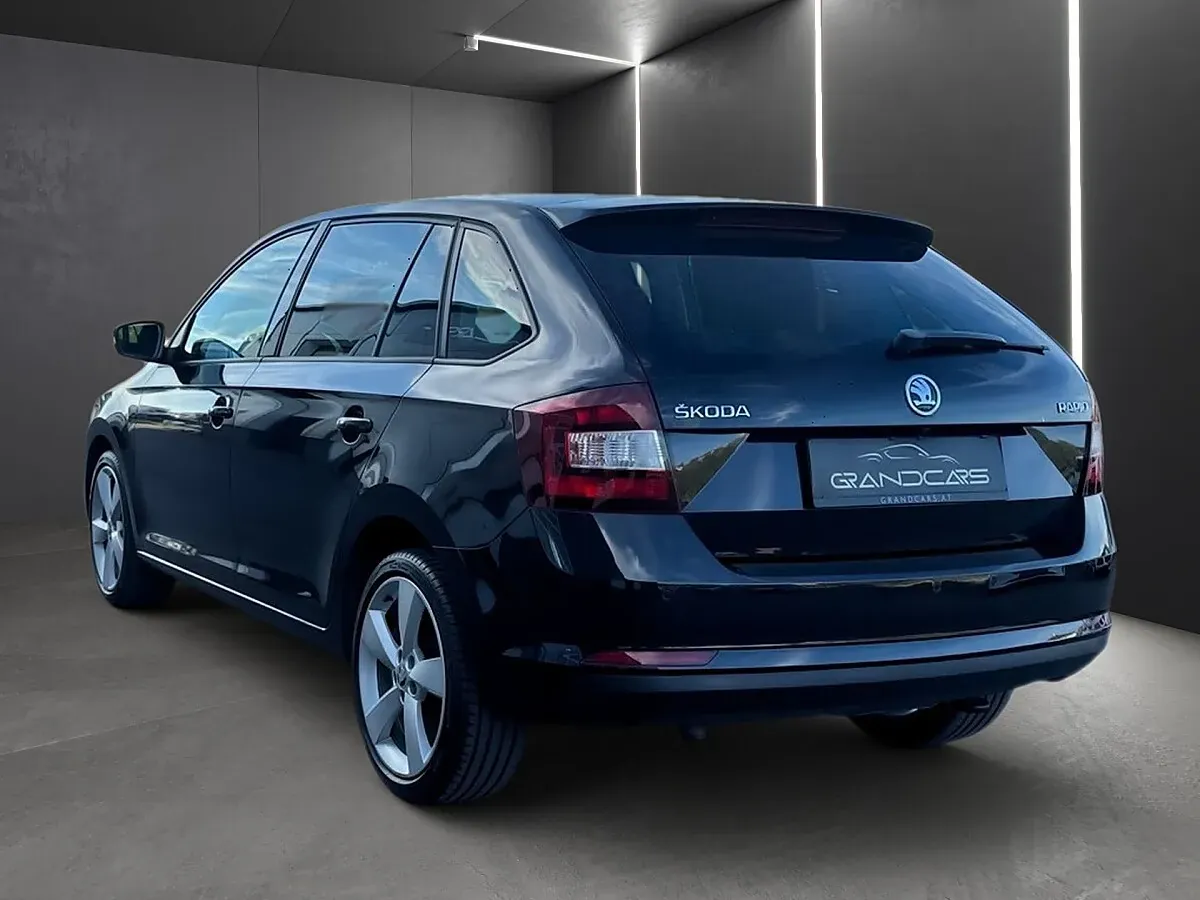 Skoda Rapid 2017 photo 2