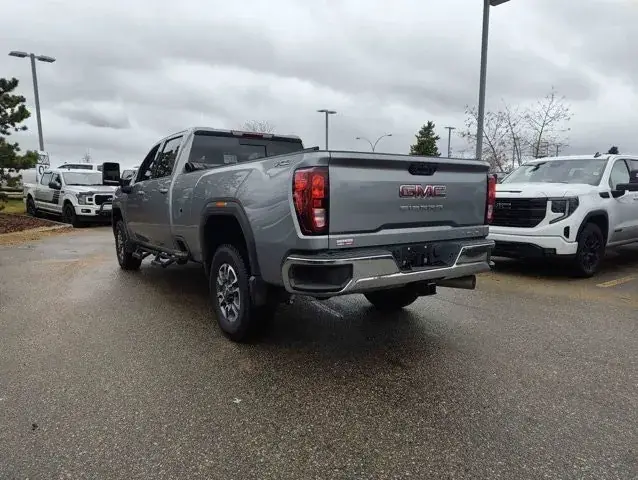 GMC Sierra 3500Hd 2026 photo 5