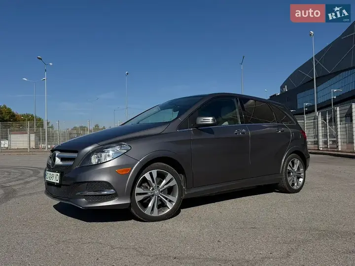 Mercedes-Benz B-Class 2014 photo 3