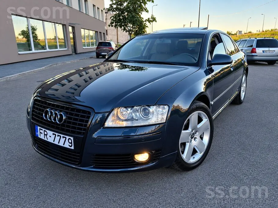 Audi A8 2005 photo 2