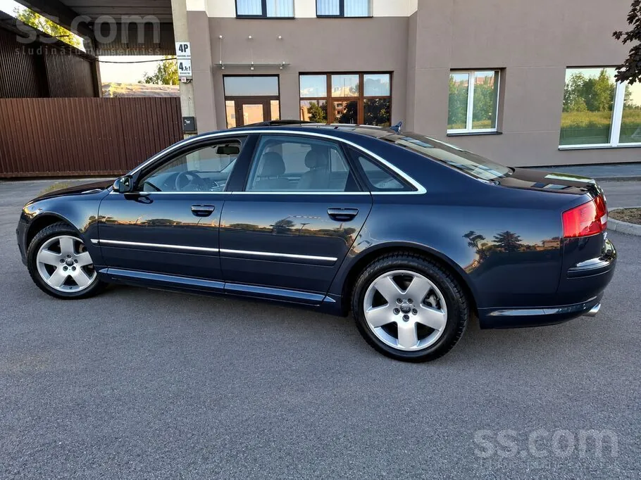 Audi A8 2005 photo 4