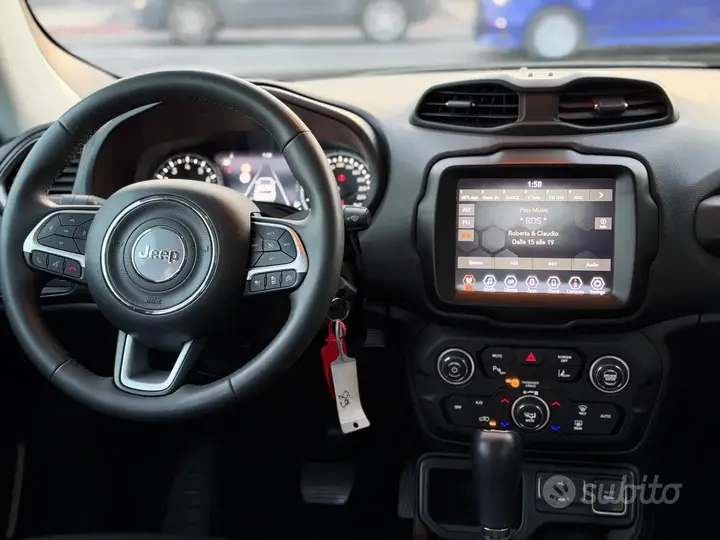 Jeep Renegade 2023 photo 2