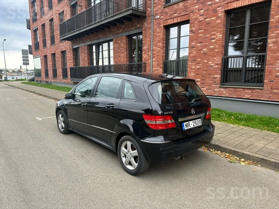 Mercedes-Benz B220 2006 photo 4