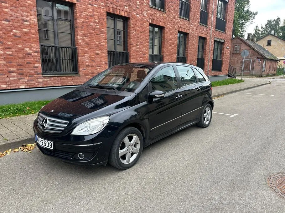 Mercedes-Benz B220
