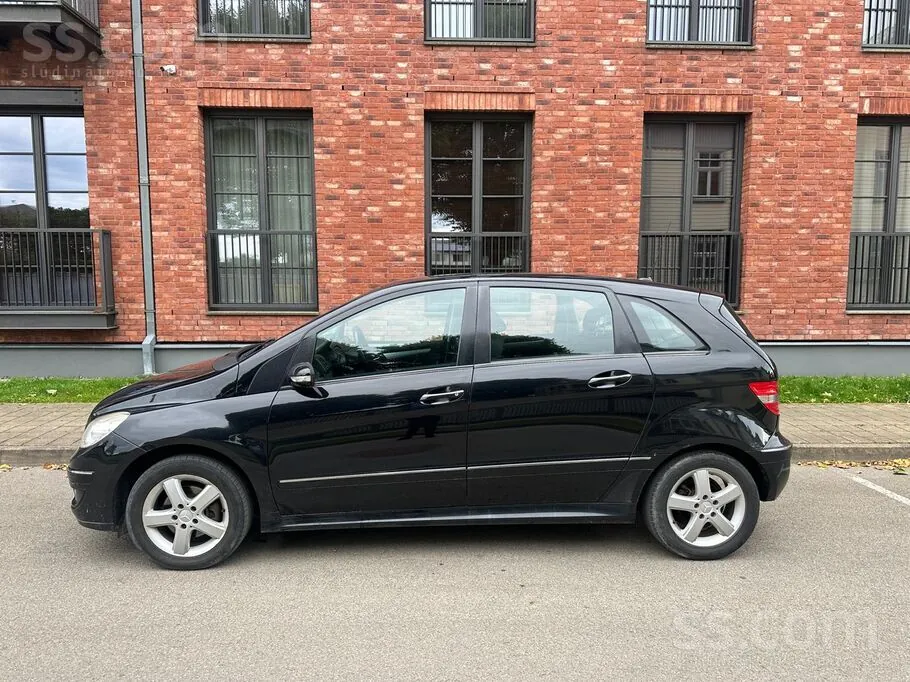 Mercedes-Benz B220 2006 photo 2