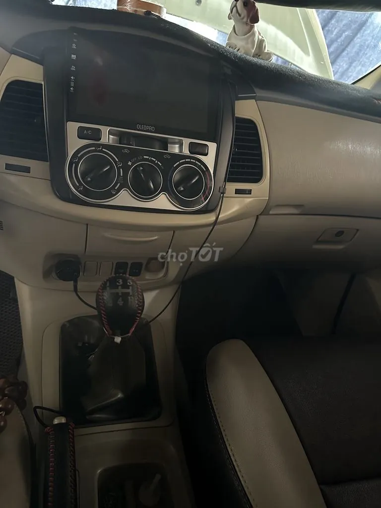 Toyota Innova 2006 photo 2