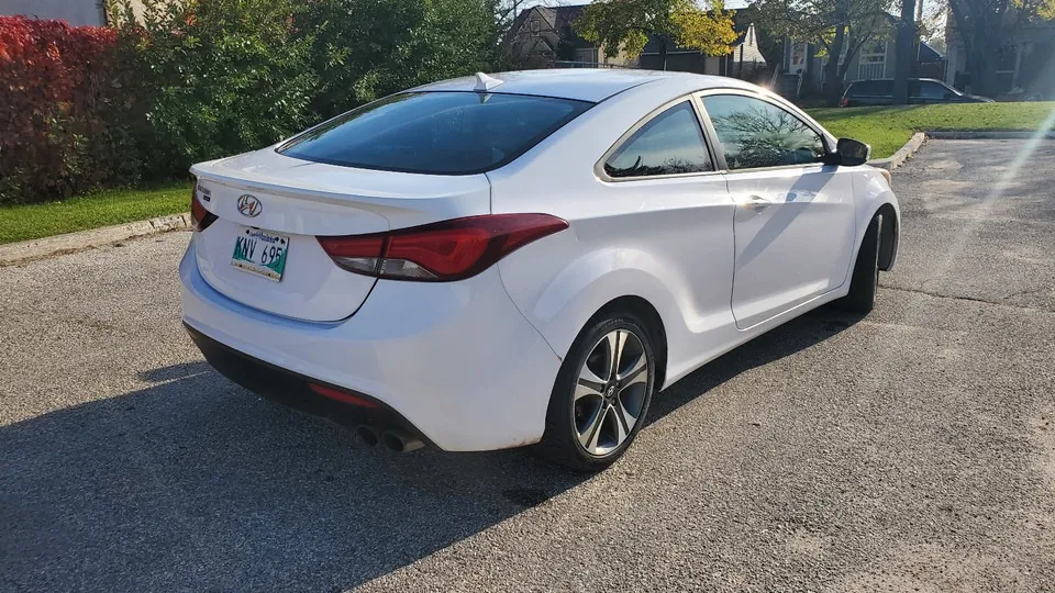 Hyundai Elantra 2014 photo 3