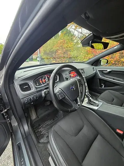 Volvo V60 Cross Country 2018 photo 5