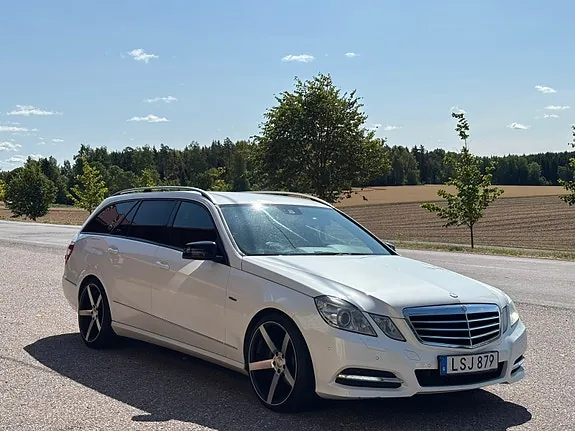 Mercedes-Benz E220 2011 photo 3