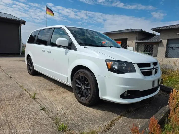 Dodge Grand Caravan
