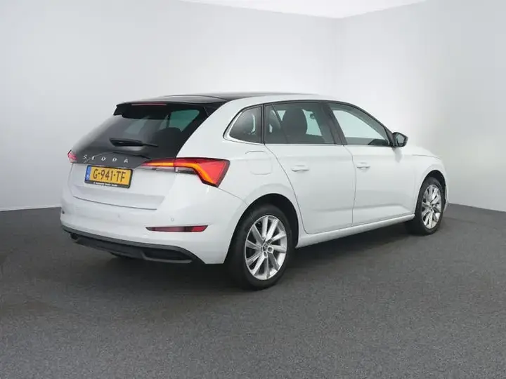 Skoda Scala 2019 photo 2