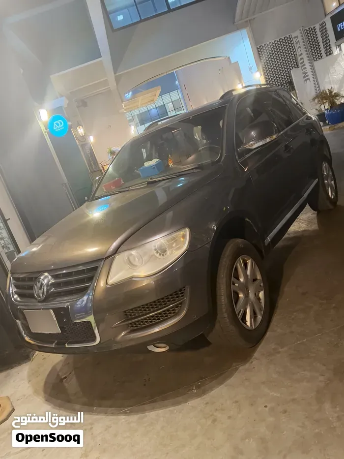Volkswagen Touareg 2010 photo 2