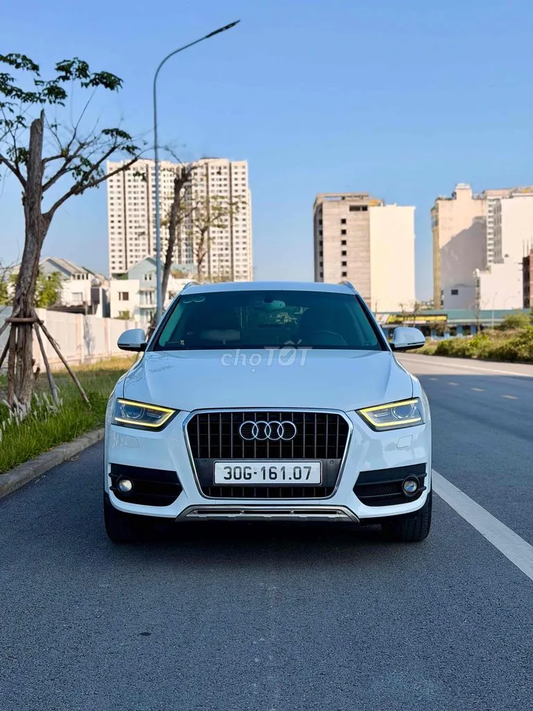Audi Q3 2013 photo 2