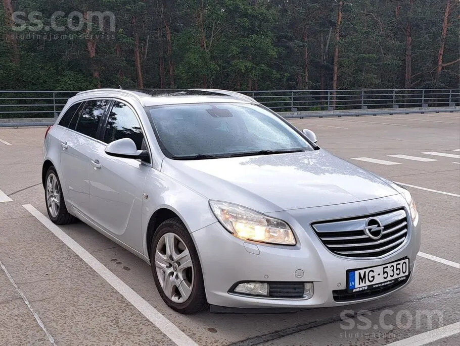 Opel Insignia 2011 photo 2