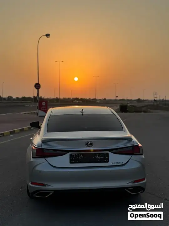 Lexus Es350 2019 photo 4