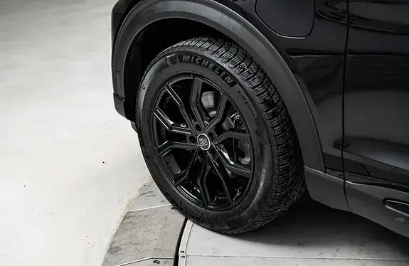 Ford Explorer 2022 photo 2