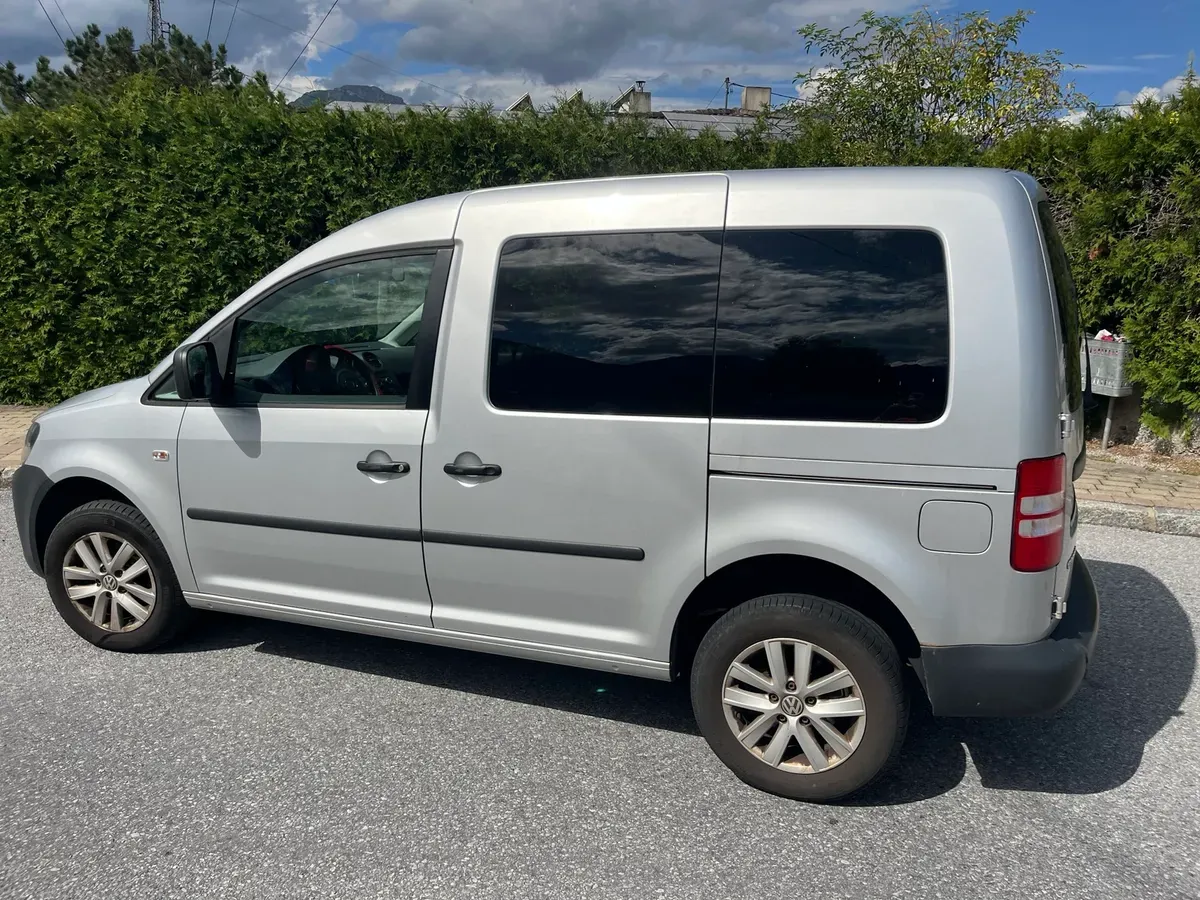 Volkswagen Caddy 2012 photo 3