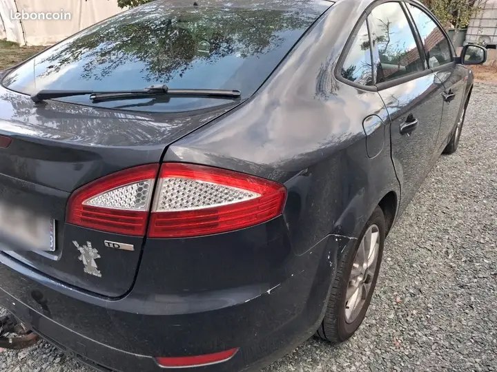 Ford Mondeo 2010 photo 2