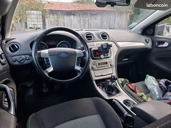 Ford Mondeo 2010 photo 3