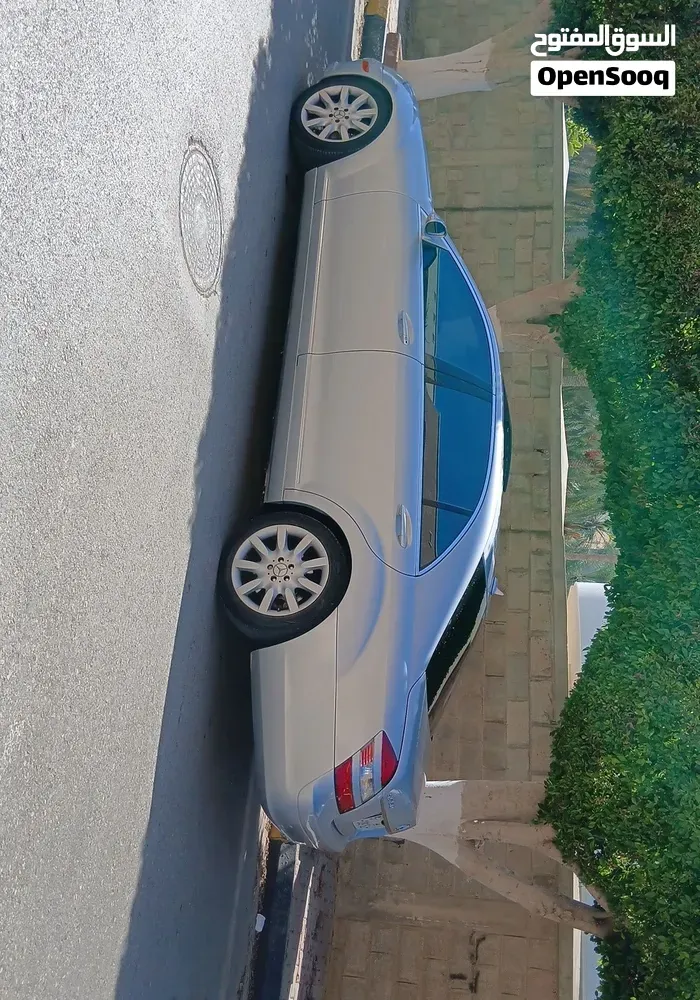 Mercedes-Benz S-Class 2010 photo 2