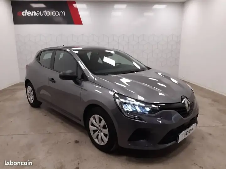 Renault Clio 2023 photo 3