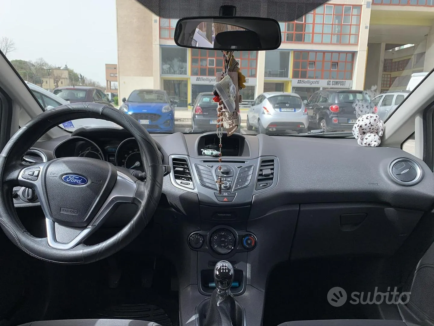Ford Fiesta 2013 photo 2